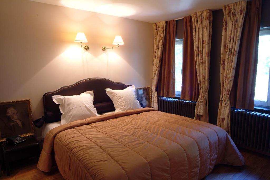 Charmehotel Manoir Ogygia Poperinge Kamer foto